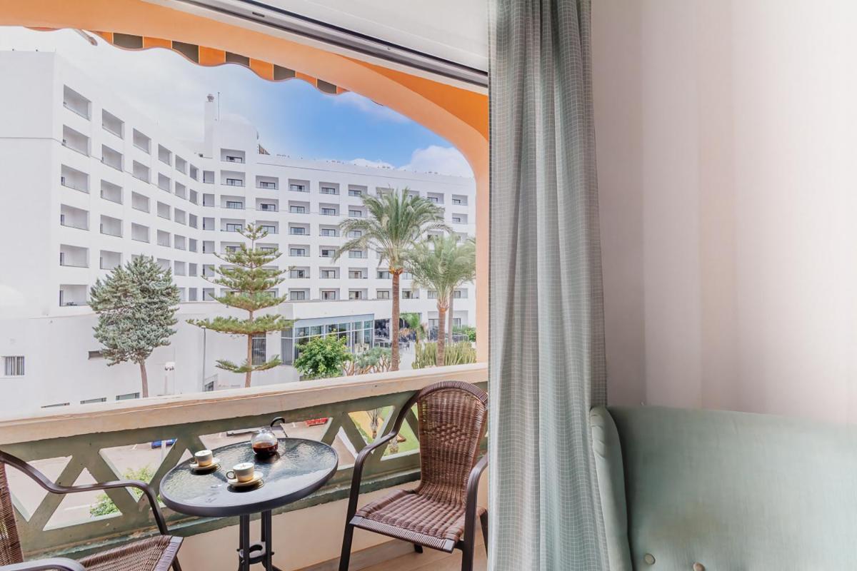 Andaluz Apartments Toboso เนร์คา ภายนอก รูปภาพ
