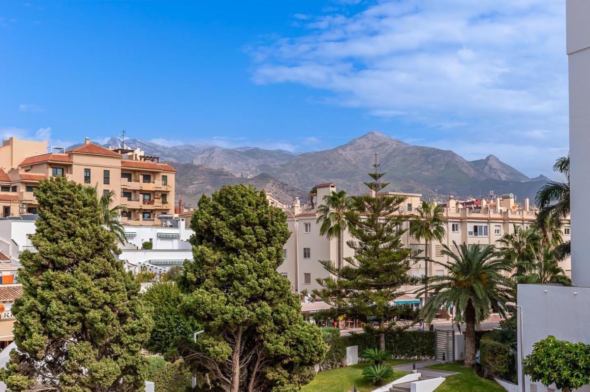 Andaluz Apartments Toboso เนร์คา ภายนอก รูปภาพ